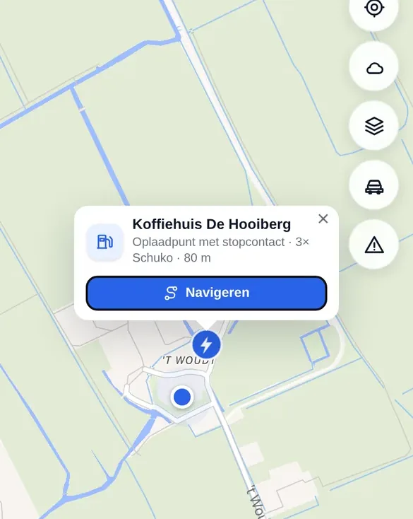 Oplaadpunt met stopcontact op de kaart