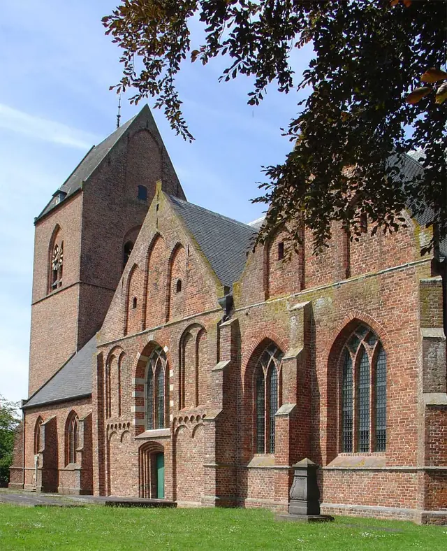 Petrus en Pauluskerk Loppersum