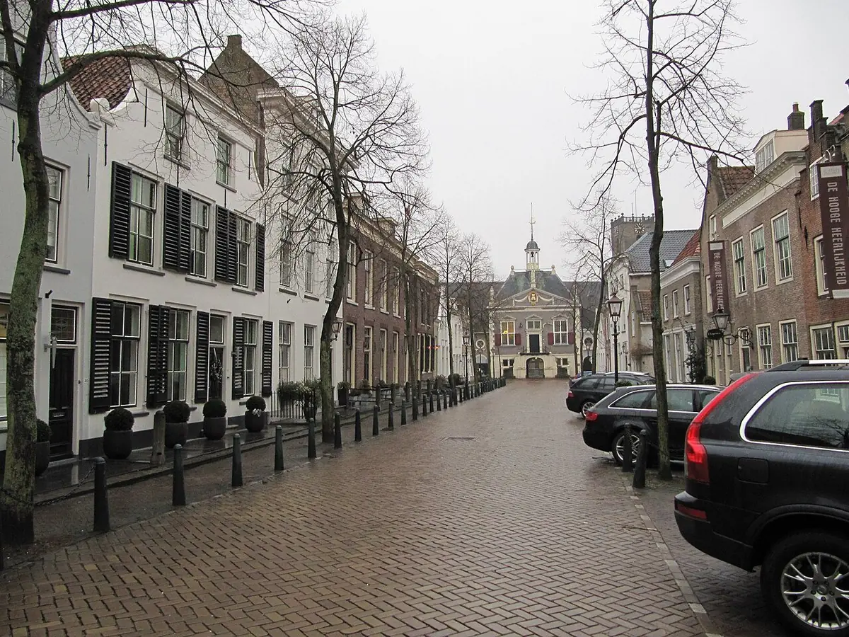 Middelharnis